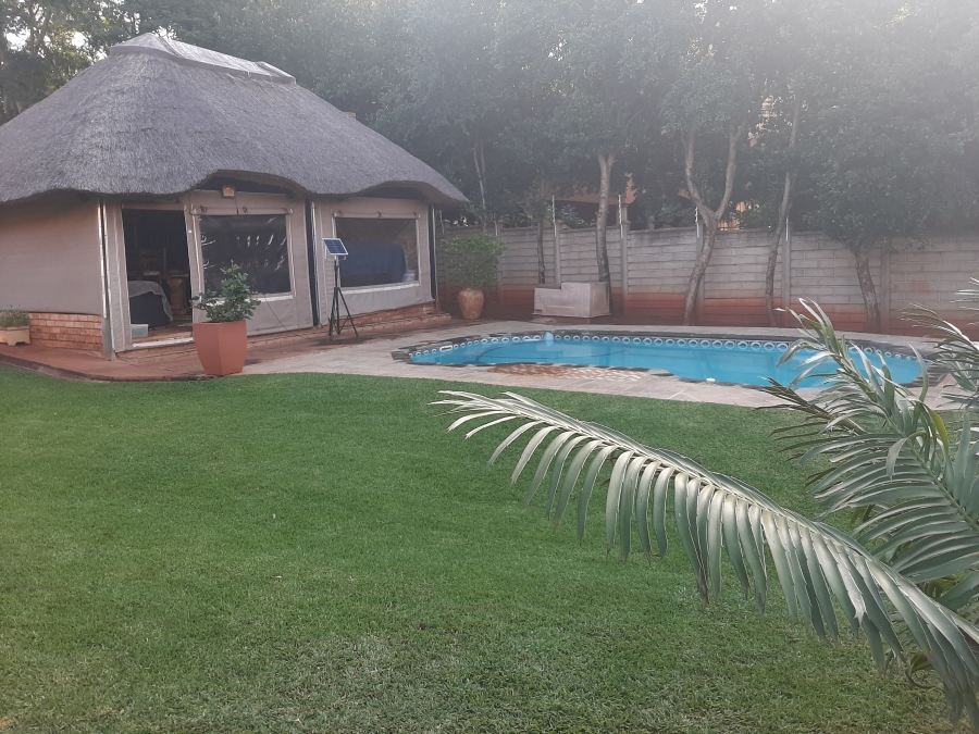 3 Bedroom Property for Sale in Safari Gardens North West
